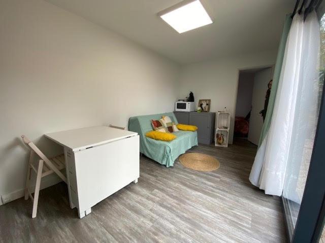 Studio De Jardin "Le Temps D Une Pause" Jusqu'A 4 Personnes En Face Du Beaujolais - Climatisation Et Borne Recharge Vehicule Electrique Montmerle-sur-Saone Exteriér fotografie