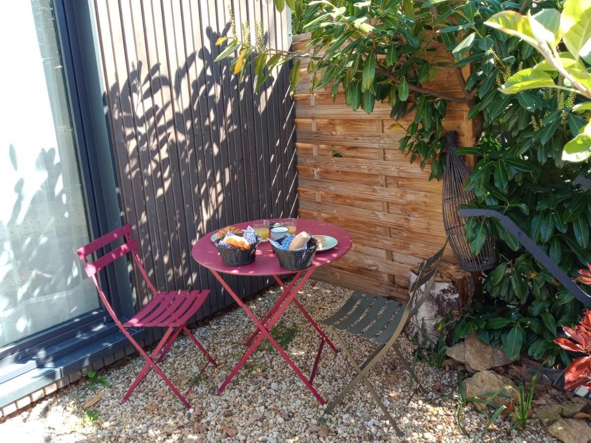 Studio De Jardin "Le Temps D Une Pause" Jusqu'A 4 Personnes En Face Du Beaujolais - Climatisation Et Borne Recharge Vehicule Electrique Montmerle-sur-Saone Exteriér fotografie
